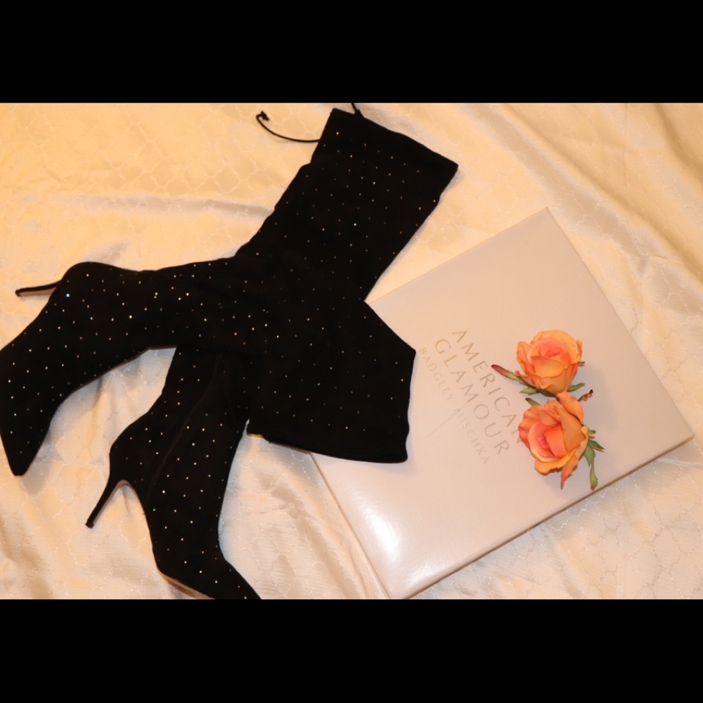 Great NEW over _knee black badgley Mischka boots